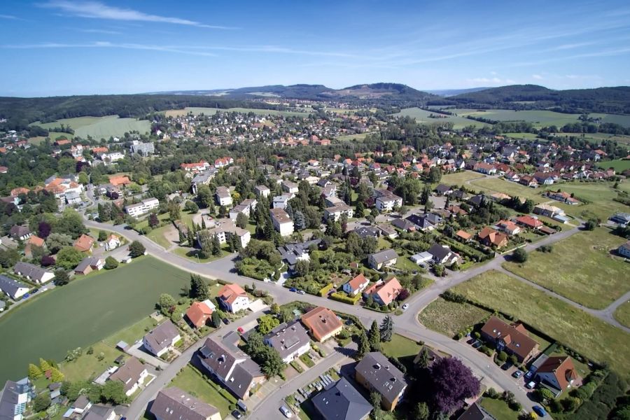 Luftaufnahme einer Ortschaft in der Südheide